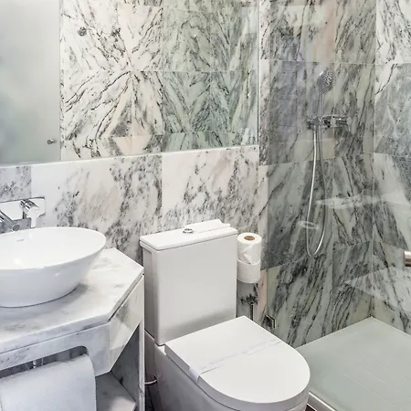 Luzeiros 3* Lisbon